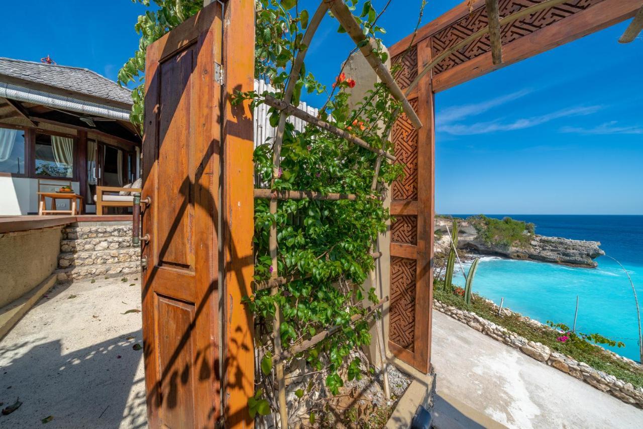 Blue Lagoon Avia Villas Lembongan Exterior foto