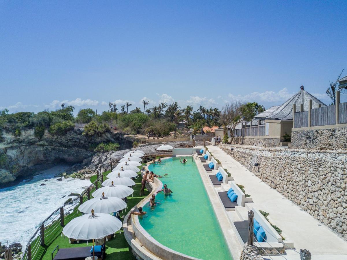 Blue Lagoon Avia Villas Lembongan Exterior foto