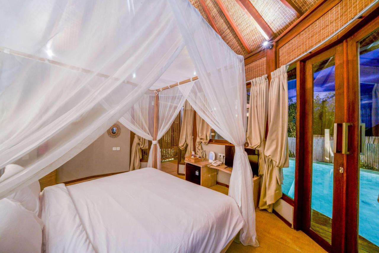 Blue Lagoon Avia Villas Lembongan Exterior foto